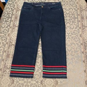 Rafaella Weekend Slimming Waist in Crop Denim polka dot size 16